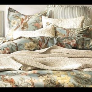 Pottery Barn Arianne Duvet Cover and Shams